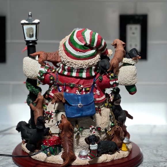 RARE! Danbury Mint Christmas Snowman Dachshund Light up Holiday statue - Picture 3 of 5